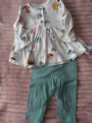 £2.50 • Buy Baby Girls Outfit In Size 0-3 Months. 