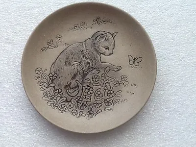 £4 • Buy Poole Pottery Stoneware Kitten With A Butterfly Plate (Cat Series)