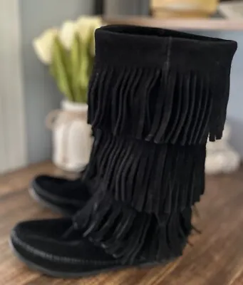 Minnetonka Black Suede 3 Layer Fringe Boots Suede Leather Moccasins Mid Calf 7 • £38.55