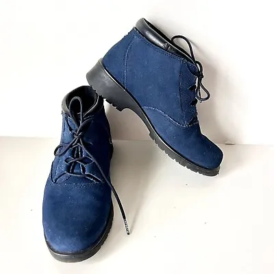 Vintage SPORTO Insulated Suede Lace Up Winter Booties—SZ. 6.5 • $33