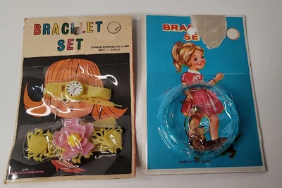 $16.95 • Buy Girls Bracelet Set Ring Jewelry 1960s NOS VTG Hong Kong Rare Plastiv Kids Sets