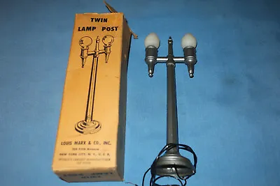 Marx O Scale #078 Plastic Twin Lamp Post With Original Box. Working. • $14.95