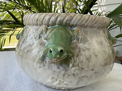 VTG Majolica?Frog Garden Flower Pot Planter Bees Green Cream Glaze Fairy Core • $49.95