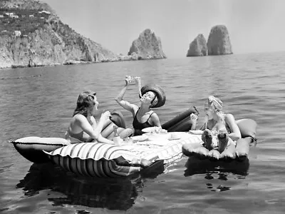 Eating Spaghetti On The Water Vintage Poster Print Capri Italy 1939 Girls Pasta • $14.98