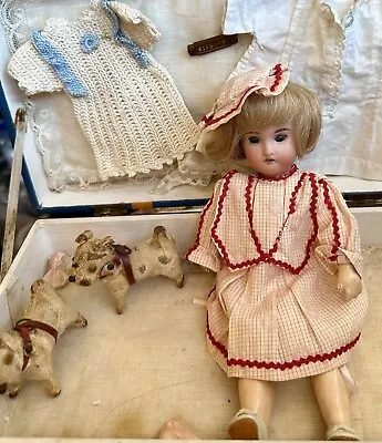 ANTIQUE KAMMER & REINHARDT MINIATURE / MIGNONETTE  DOLL 9” W/Trousseau Trunk • $371.25