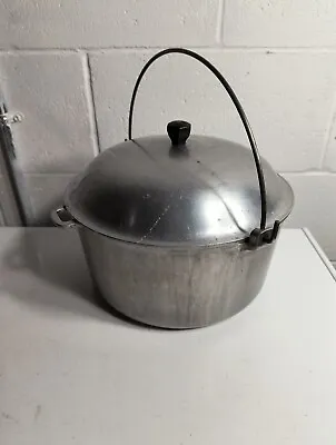 Vintage Majestic Cookware Aluminum Dutch Oven Kettle With Lid 5 Quart W/Handle • $29.99