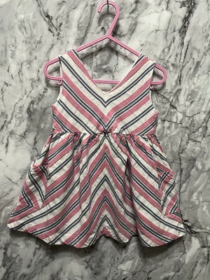 £2 • Buy Girls Dress 12-18 Months #9511 MAKE A BUNDLE, BUY 5 GET 10% OFF
