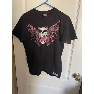 2010 WWE Bret “The Hit Man” Hart Pink Skull T-Shirt Men’s Size Medium *VERY RARE • $30
