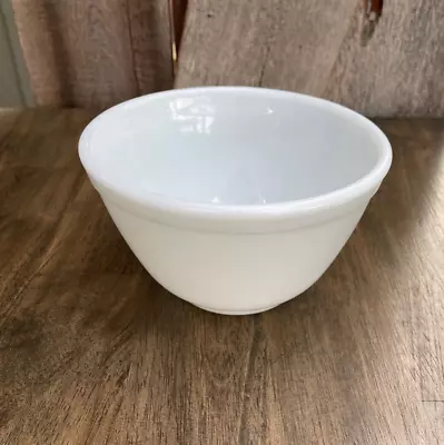 Vintage PYREX 401 Nesting Mixing Bowl White Milk Glass 1.5 Pint Round • $9.95