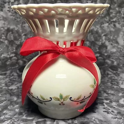 Christmas Vase Mikasa Holiday Lace 6 Inch With Box • $6.99