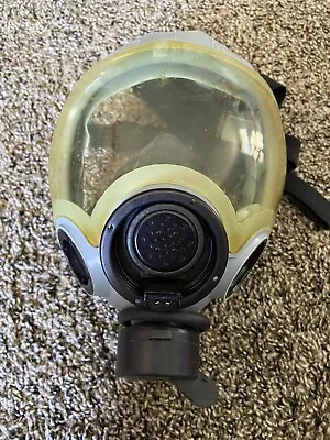  NOS  MSA MCU 2A/P US Navy And US Air Force Surplus Military Gas Mask MEDIUM • $110