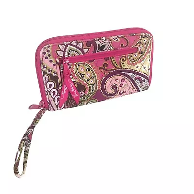 Vera Bradley Very Berry Paisley Wristlet Zip Around Wallet • $16