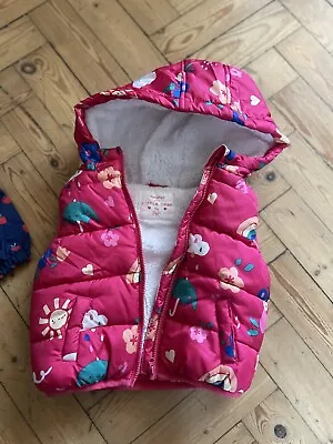 Girls Gilet Age 12-18 Months Padded Good Pockets Fleece Lined • £2.99