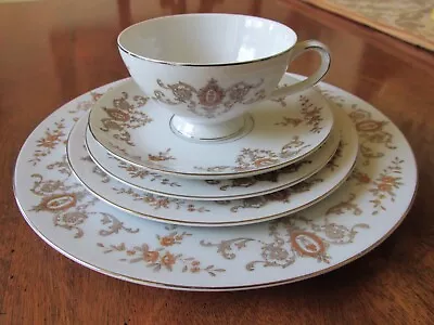 20PC Lot Mikasa Fine China Japan ELIZABETH 5553 Dinnerware 4- 5pc Place Settings • $29.95