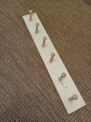 Wooden Shaker Coat Peg Rack (6 Pegs) • £16