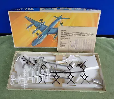 Flugzeug-Modellbaukasten TU-20 Airplane 1:100 Scale Model Kit • $11.99