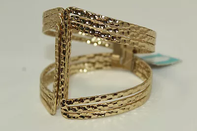 New With Tag MAURICES Hammered Goldtone Hinged Bangle Clamper Bracelet • $13.25