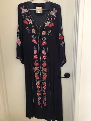 $25 • Buy Lulalife Maxi Dress Size M