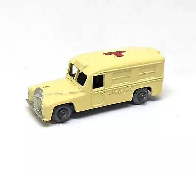 Matchbox Lesney Moko 14b Daimler Ambulance (CREAM METAL WHEELS) SC1 • £14.95