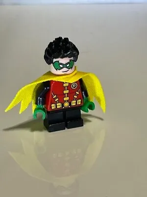 Lego Robin  Super Heroes Batman Minifigure Used  Good Condition  Sh588  #10 • $9.97