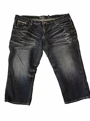 Vanity Premium Capri Jeans Size 33 Low Rise Stretch Crop - 40  Waist  • $14.95