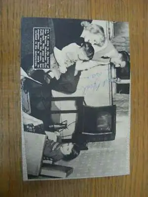 1950/60's SC: Manchester City - Ken Barnes (Watching TV With Family) [Signed Bla • £4.99