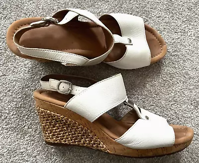 Gabor Leather Wedge Sandals UK7½ (EU40.5) • £4.99