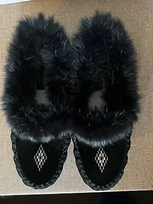 Manitobah Mukluks Street Moccasin Suede Rabbit Fur Vibram Sole Black Size L10 M8 • $75