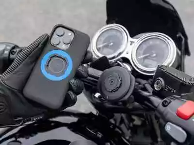 Quad Lock - Motorcycle Phone Cases - Iphone & Samsung - MAG Version Available • £22.99