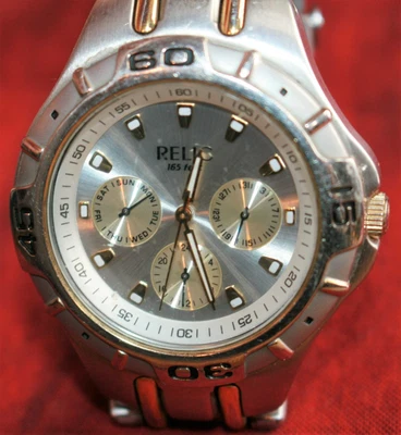 $5.99 • Buy Estate Relic Wet 165 Ft. Wristwatch Mens Works !