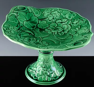 V.fine Large Antique Victorian Green Cabbage Leaf Majolica Dessert Cake Stand • $8.50