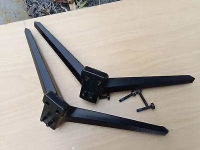 50  VIZIO  LED TV -VSTAND LEGS MODEL V505-H1  With Screws. • $15