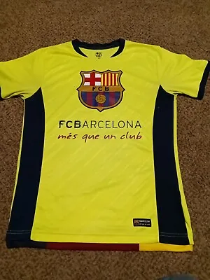 FCB BARCELONA Mes Que Un Club FC  Short Sleeve Shirt Size Small 100% Polyester  • $17