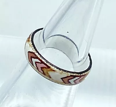 VINTAGE 1970s Michaela Frey? Small Enamel Ring - UK Size I - Chevron Design • £8.50