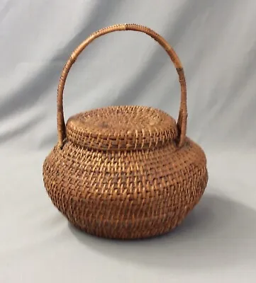 Vintage Hand Woven Basket With Handle & Hinged Lid 9 In Tall 7.5 In Wide • $17.95