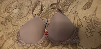 Victorias Secret Dream Angels Lined Demi 32D • $3.99