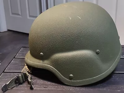 Military Ballistic Helmet Size Medium Nsn 8470-01-092-7527 • $99.99