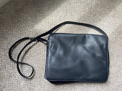 Visconti Bag Men Messenger Leather Business Or School Crossbody Bag • $25