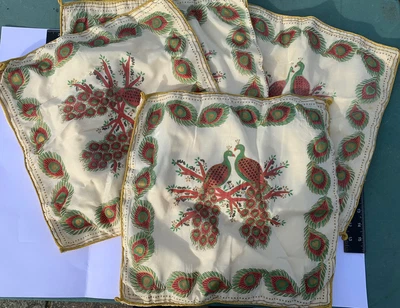 £9.99 • Buy Vintage Peacock Cushion Covers
