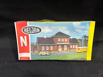 Heljan B 640 N Scale Sandy River Train Station Brick 2 Story Kit NIB Sealed • $26.89