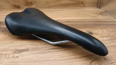 2004 Seat Made By Velo For Road Bike Saddle Cr-Mo Rails • $15