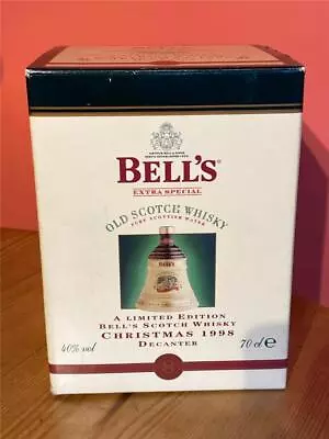 076a  Bell’s Whisky Wade Empty Decanter Xmas 1998 With Box • £14.99