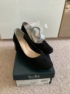 Van Dal Ladies  Magpie Shoes Size 4.5 In A Light Used Condition • £4.50