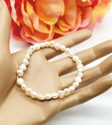 Vintage Stretch Bracelet Genuine Freshwater Pearl White Bead Beaded  • $10