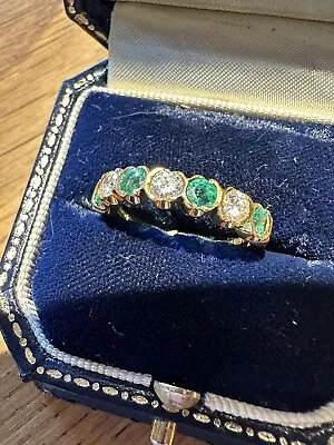 18k Gold 7 Stone Diamond And Emerald Eternity Ring Total Approx 1 Carat • £475