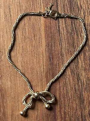 Vintage Crown Trifari Bracelet Chain Bow Gold Tone • $19.99