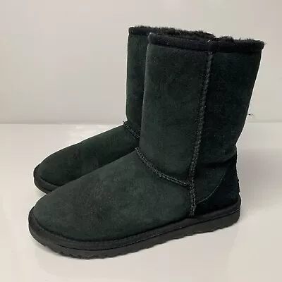 Ugg Australia Classic Short Suede Boots Sheepskin Black 5825 Women's Size 6 / 37 • $32.50