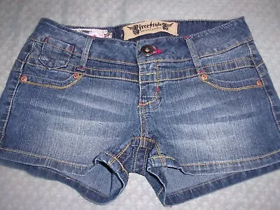 Juniors FREESTYLE REVOLUTION Stretch Denim Shorts Sz 1 • $10.99