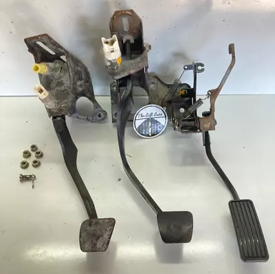 94-01 Acura Integra - 5 Speed Manual Pedals - Brake  Gas  Clutch - Oem • $165.99