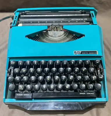 Vintage Aqua SMITH CORONA SUPER G  Portable Typewriter • $74.95